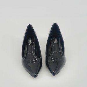 Charles by Charles David Kitten Heel in 4